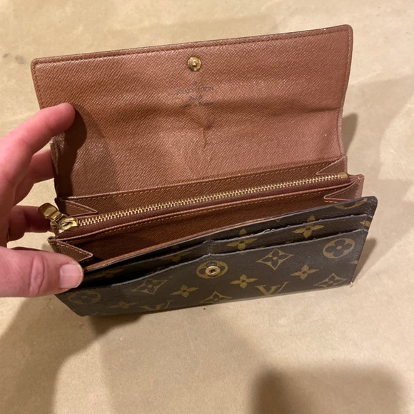 Vintage Gucci brown monogram wallet - Picture 3 of 3